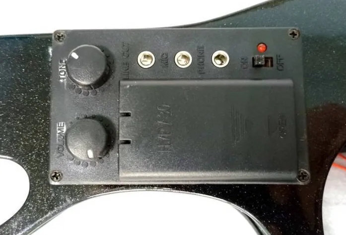 Фото Электроскрипка Livingstone L-EV01 4/4