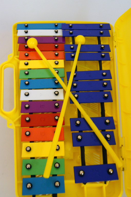 Фото Металлофон 25 брусков, цветной чемоданчик Lutner FLT-TL25S