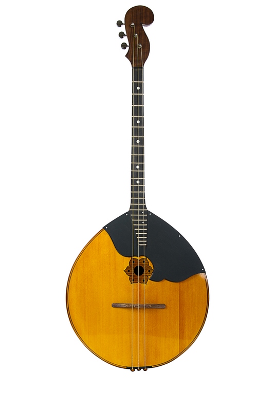 Фото ПКМИ фонда П.И. Чайковского ДОМРА 3-Х СТРУННАЯ АЛЬТ (КАТЕГОРИЯ II)