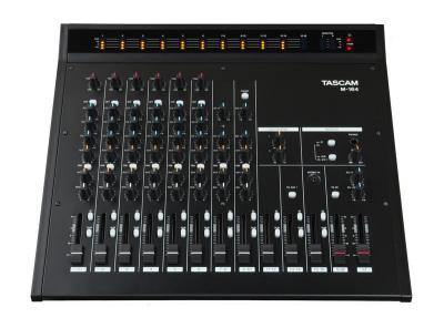 Фото Tascam M-164
