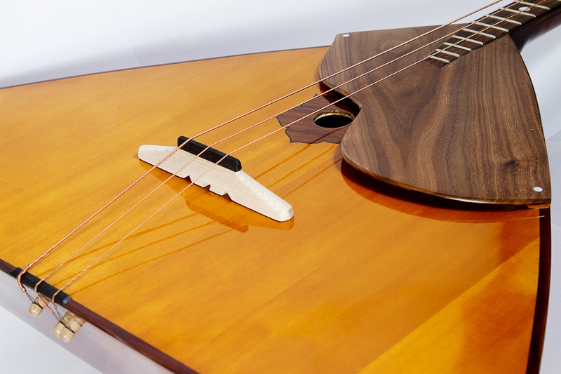 Фото ПКМИ фонда П.И.Чайковского БАЛАЛАЙКА БАС (КАТЕГОРИЯ II)