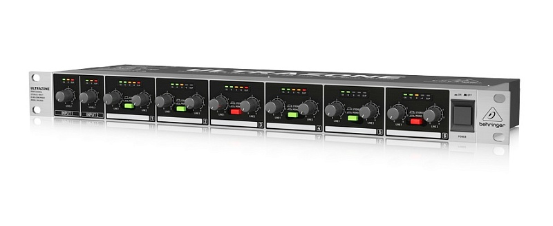 Фото Behringer ZMX2600