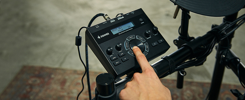 Фото Электронная ударная установка DONNER DED-200 Electric Drum Set  5 Drums 3 Cymbals