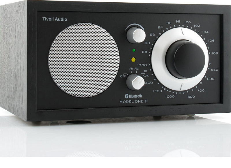 Фото Радиоприемник Tivoli Model One BT Black/Black/Silver