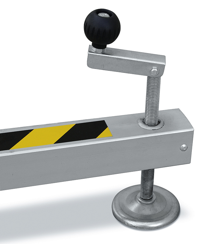 Фото Work LW-290  Раздвижная световая стойка-элеватор