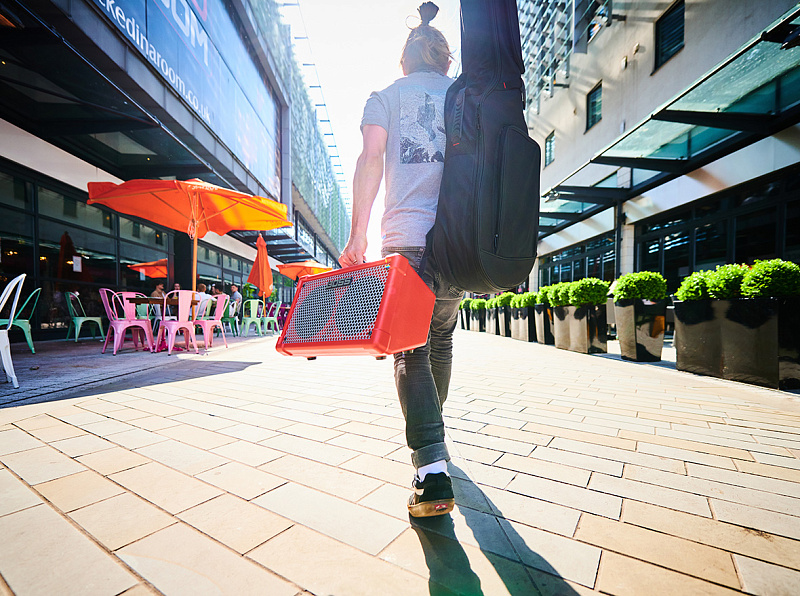 Фото Комбоусилитель для электрогитар BOSS CUBE-ST2