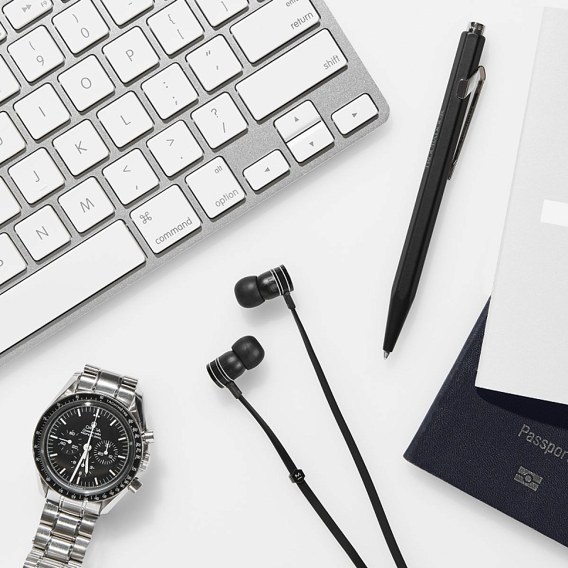 Фото MASTER&DYNAMIC ME01B-A