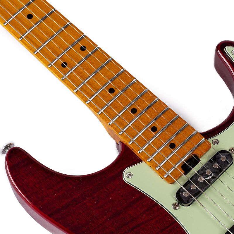 Фото Электрогитара EART NK-C3 Trans Red