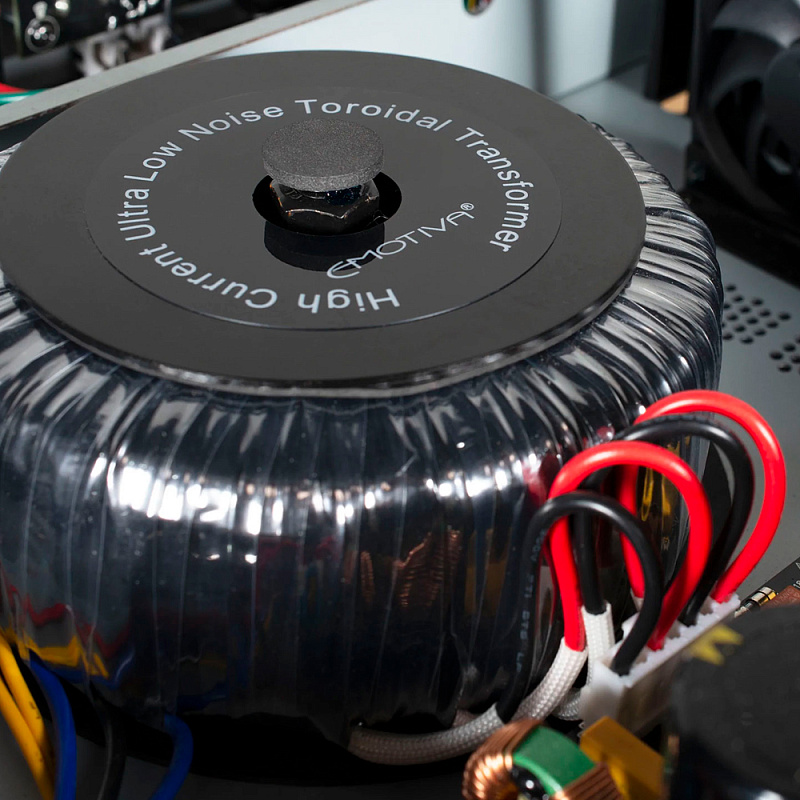 Фото Интегральный усилитель Emotiva TA-2